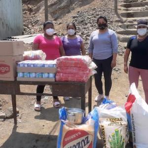 Delivery of food for soup kitchen in Collique, Peru